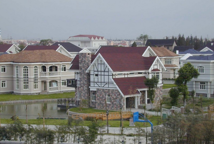 雙層標(biāo)準(zhǔn)型油氈瓦施工效果圖展示一(圖1) 油氈瓦屋面施工效果圖